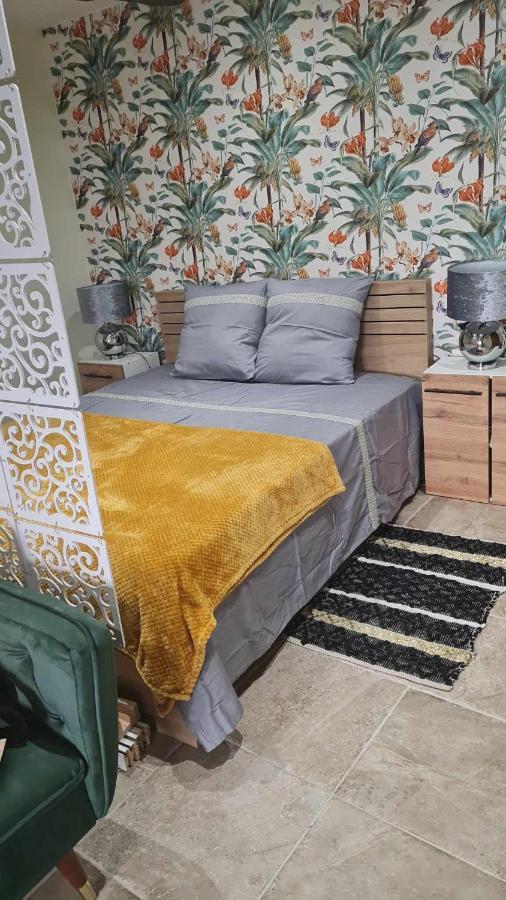 Lédenon Chez Karine - Appartement מראה חיצוני תמונה